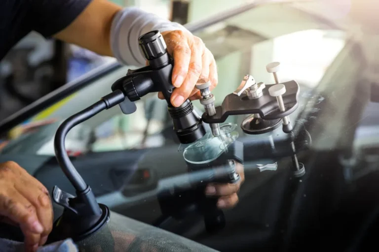 The Benefits of Same-Day Windshield Replacement for Busy Drivers
